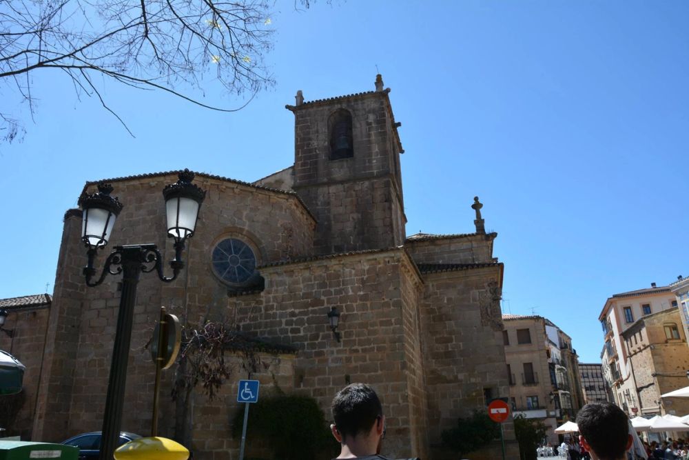 Caceres 2017