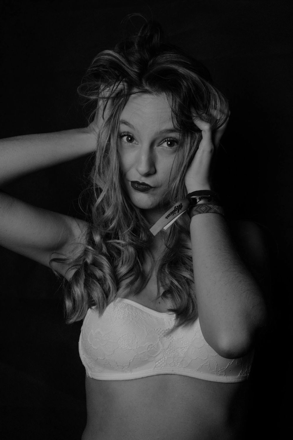 Natalie En Blanco y Negro 26-11-2018