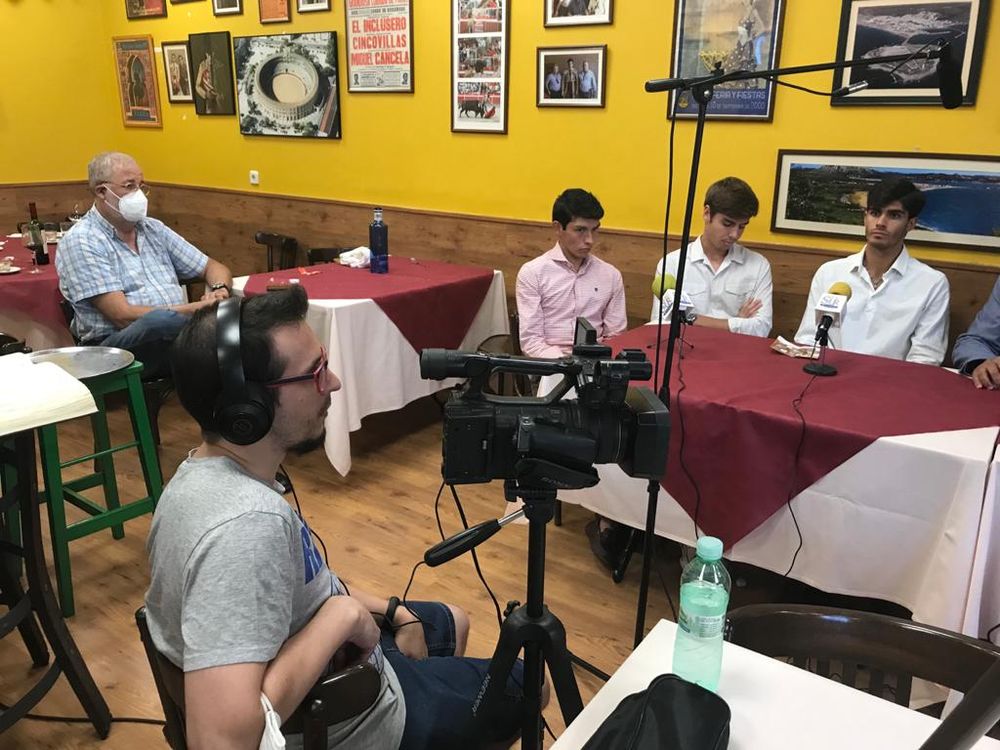 Grabando programa "la andanada del 5" temporada 2021