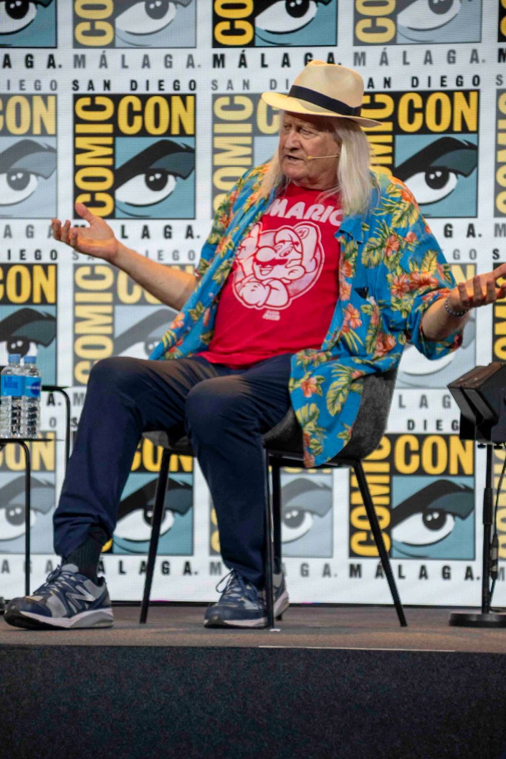 Panel de Charles Martinet (Voz mario bros)