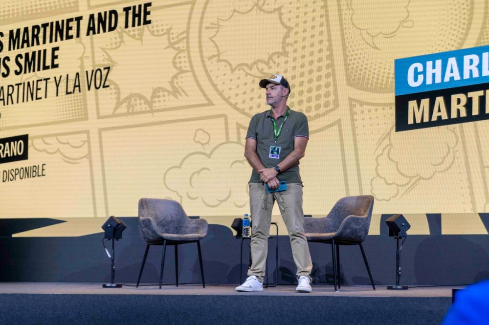 Panel de Charles Martinet (Voz mario bros)