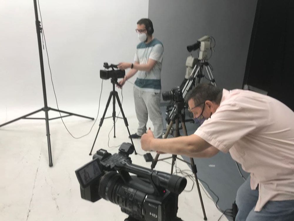 Grabando programa "Las entrevistas de Leganes" en el plato TVL 2021