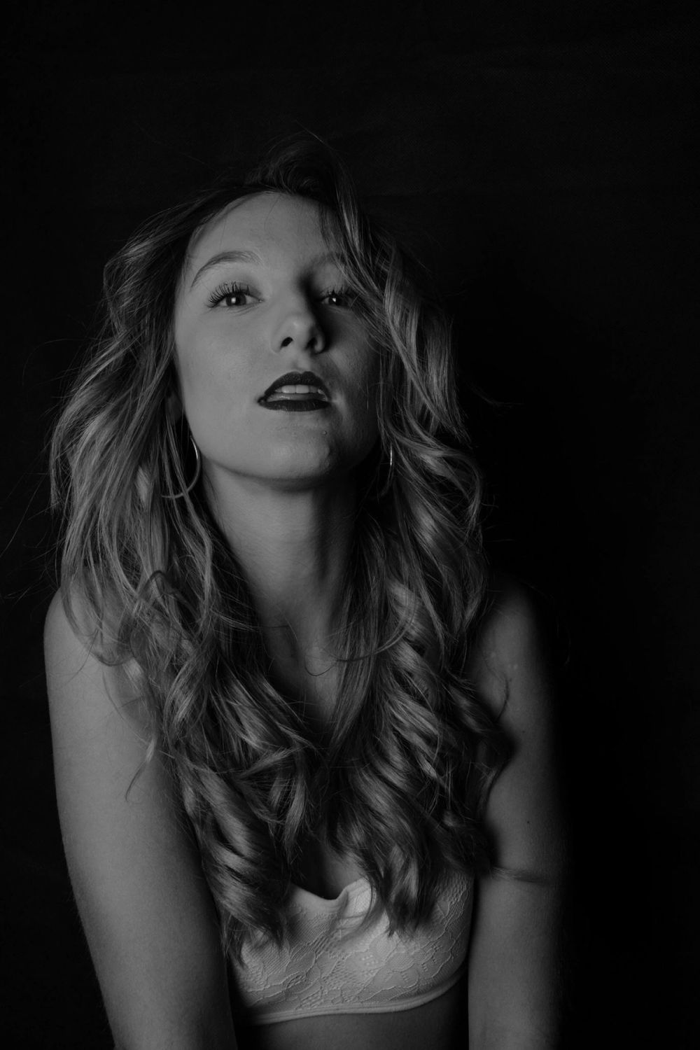 Natalie En Blanco y Negro 26-11-2018