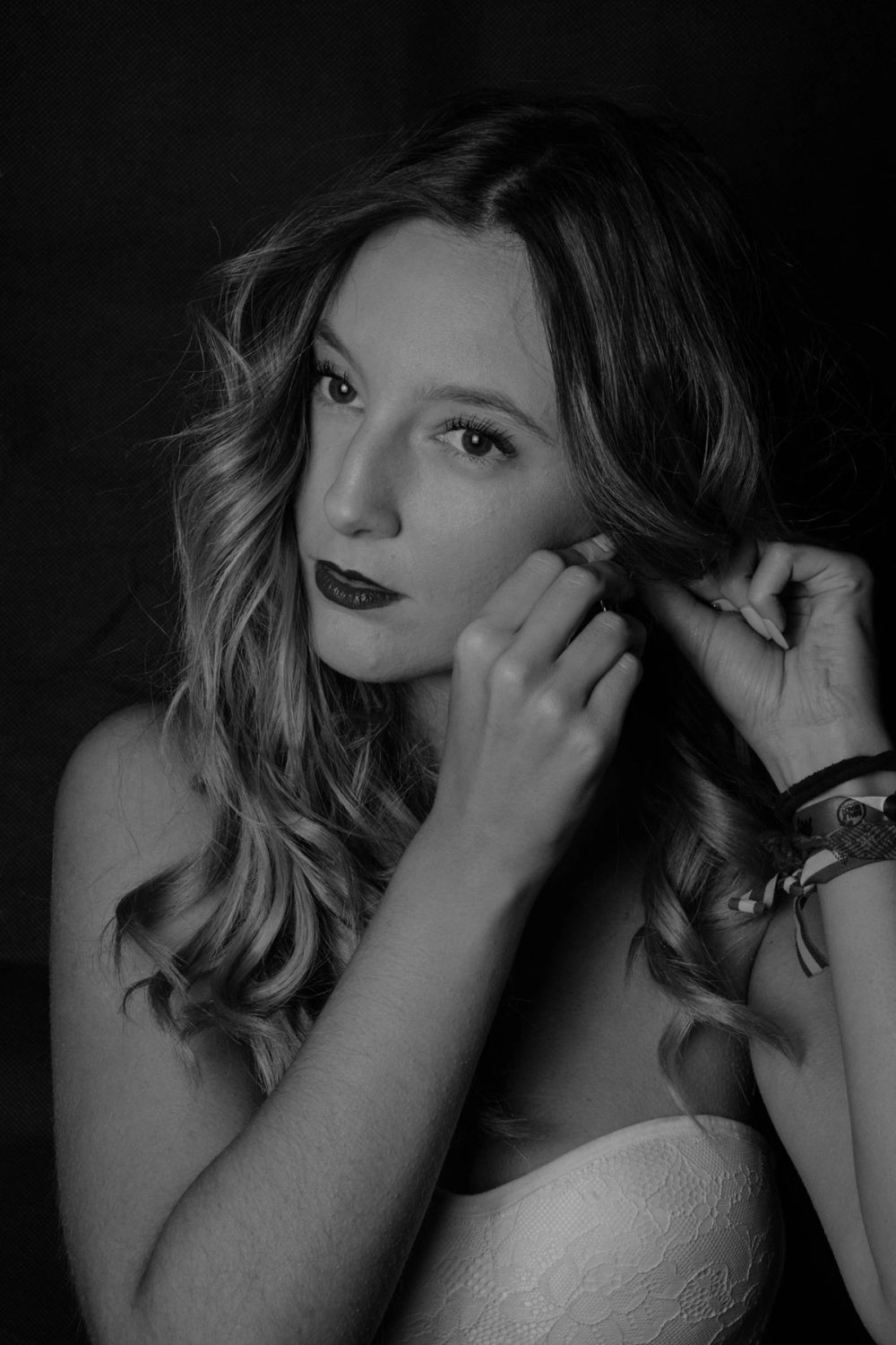 Natalie En Blanco y Negro 26-11-2018