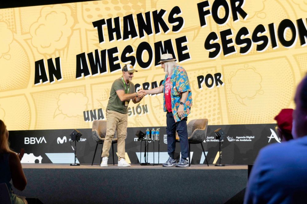 Panel de Charles Martinet (Voz mario bros)