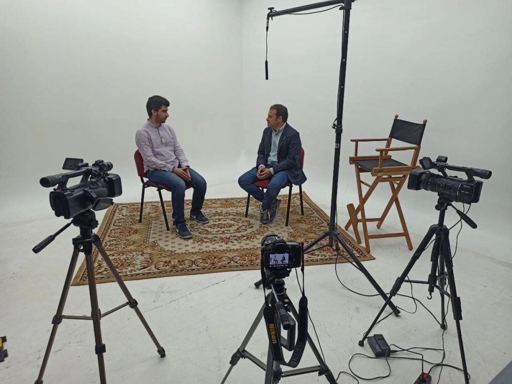 Grabando programa "Las entrevistas de Leganes" en el plato TVL 2021