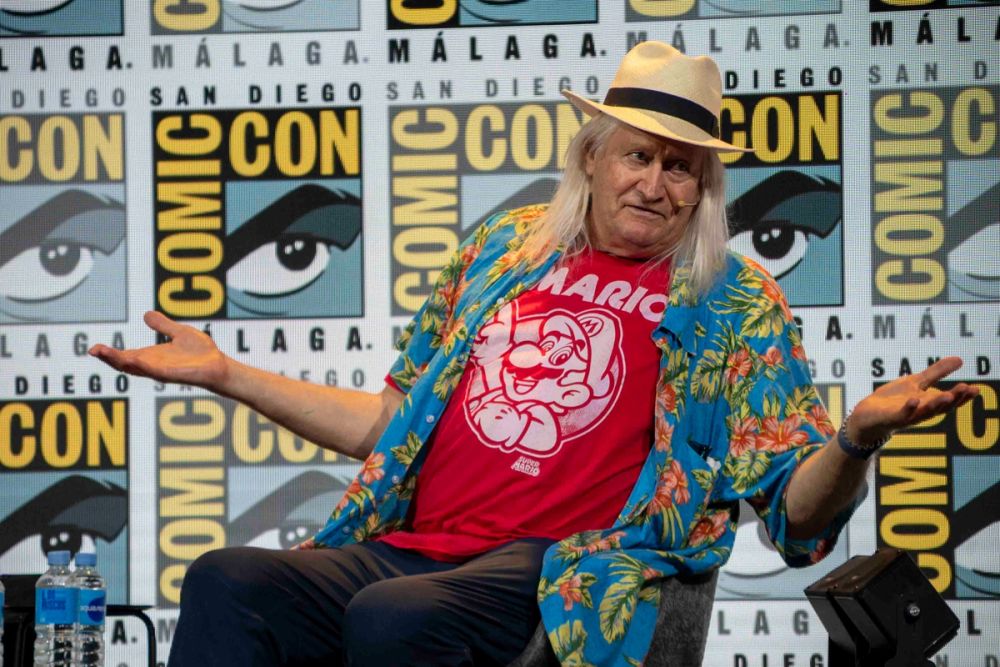 Panel de Charles Martinet (Voz mario bros)