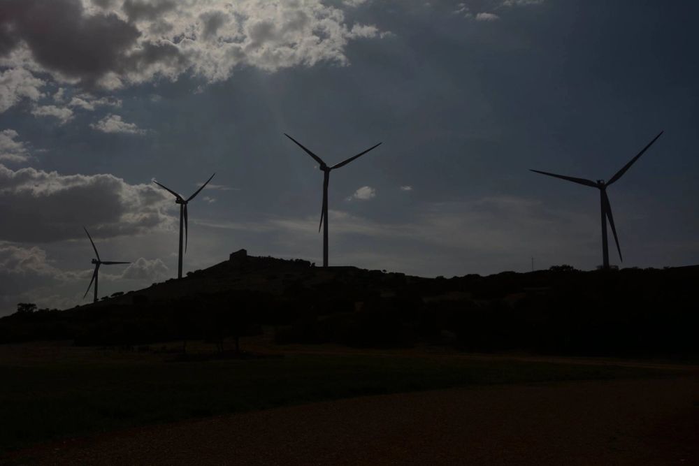 Cerro de San Anton, parque eolico y Ermita de San Anton (Lillo) 2017