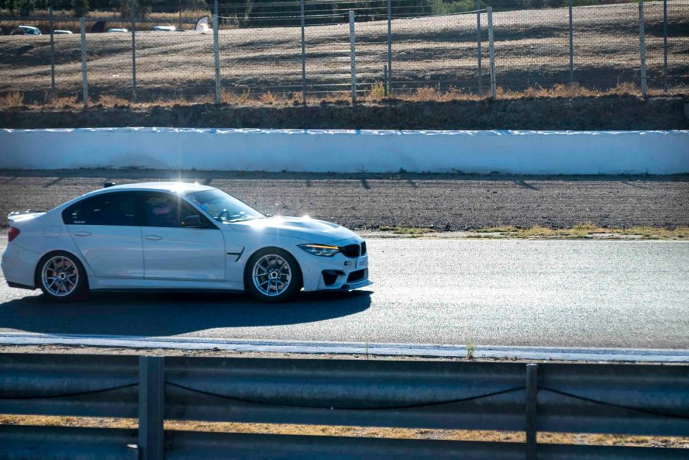 exhibición de coches en el circuito del jarama 19-09-2026