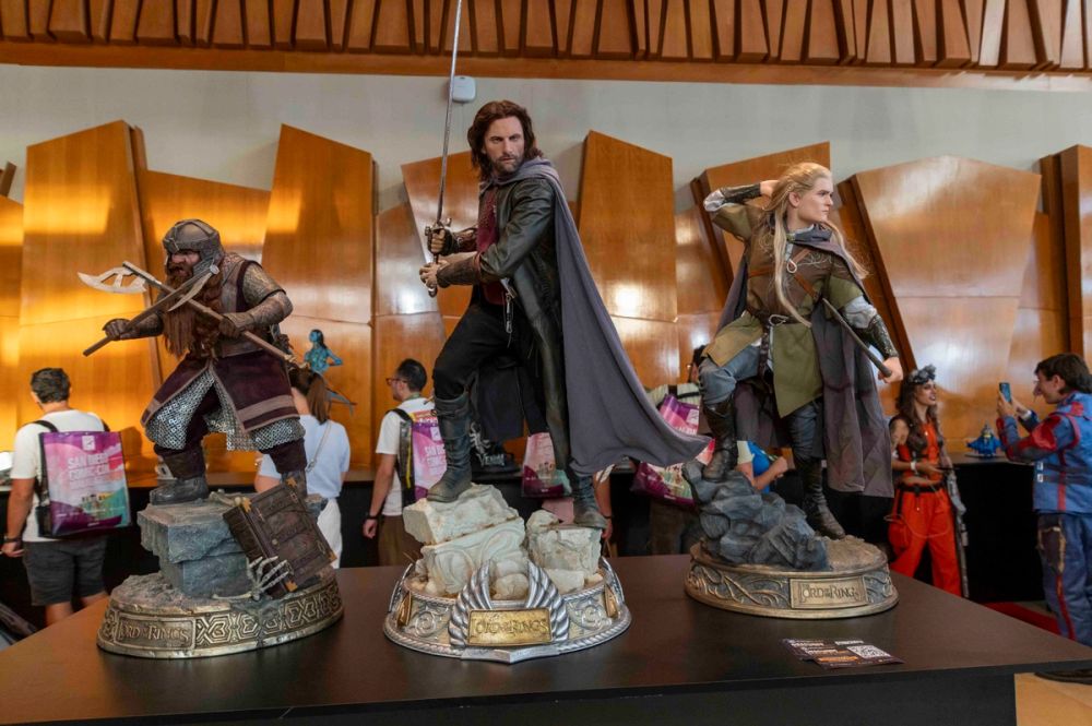 Coleccion de figuras en la comiccon san diego malaga