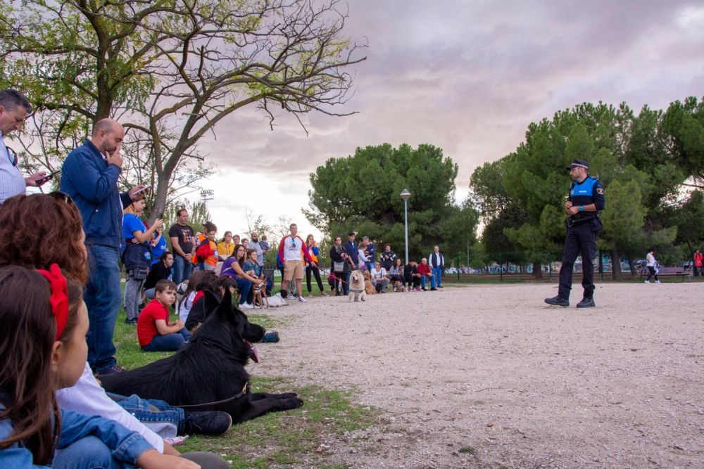 Formacion de perro policia 22-09-2019