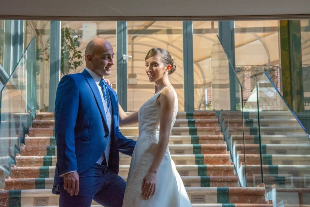 Vestidos de novia y novio 27-09-2019