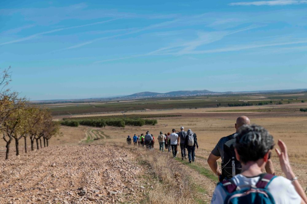 Ruta de senderismo por la sierra de Lillo 10-10-2026