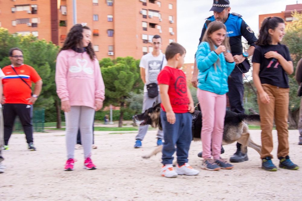 Formacion de perro policia 22-09-2019