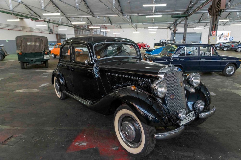 Exposicion del automovil PME 90 aniversario