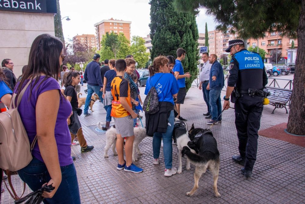Formacion de perro policia 22-09-2019