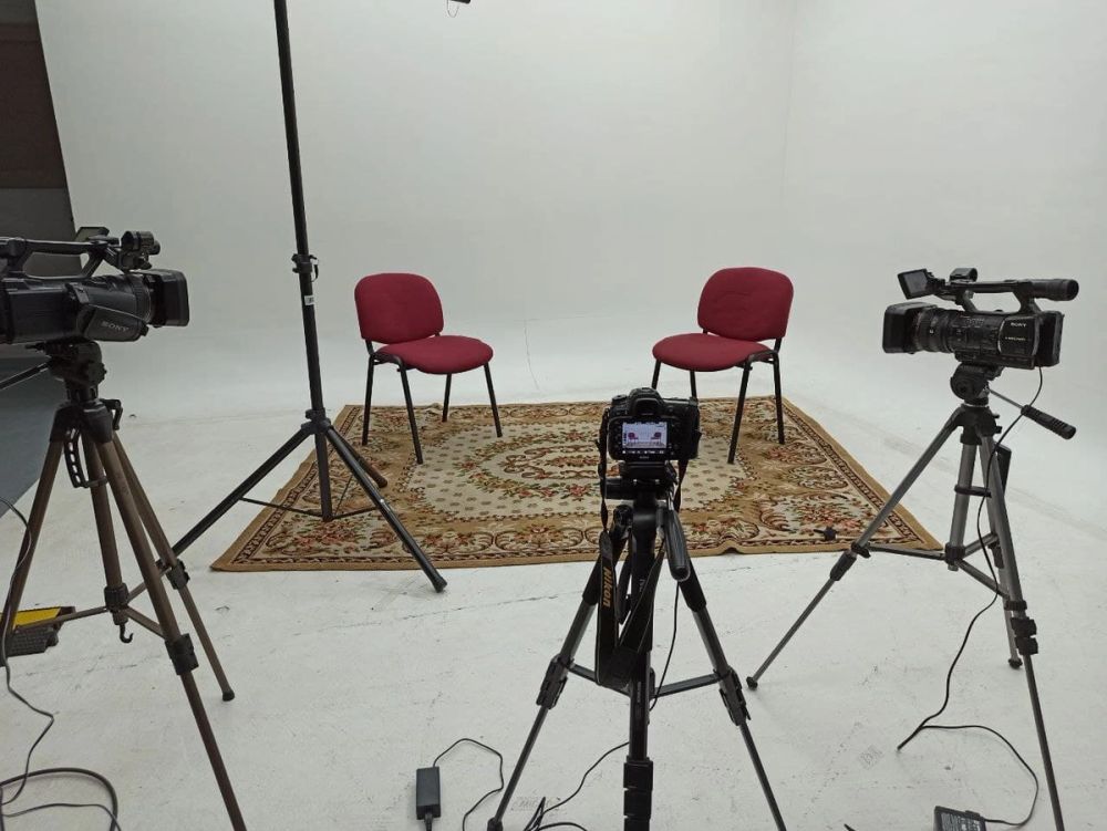 Grabando programa "Las entrevistas de Leganes" en el plato TVL 2021