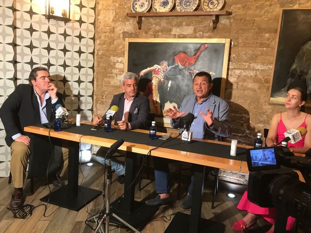 Grabando programa "la andanada del 5" temporada 2021