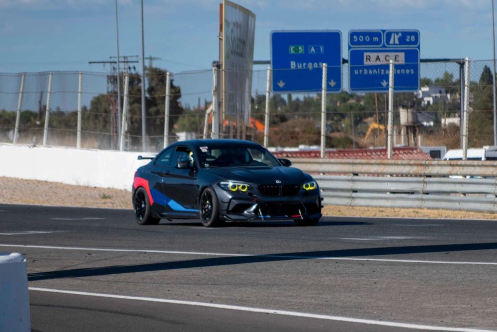exhibición de coches en el circuito del jarama 19-09-2026