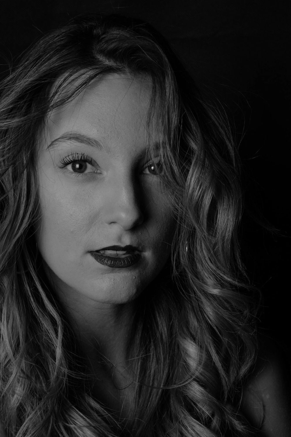 Natalie En Blanco y Negro 26-11-2018