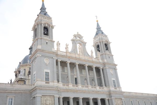 Palacio Real y catedral de la Almudena (Madrid) 15-08-2017