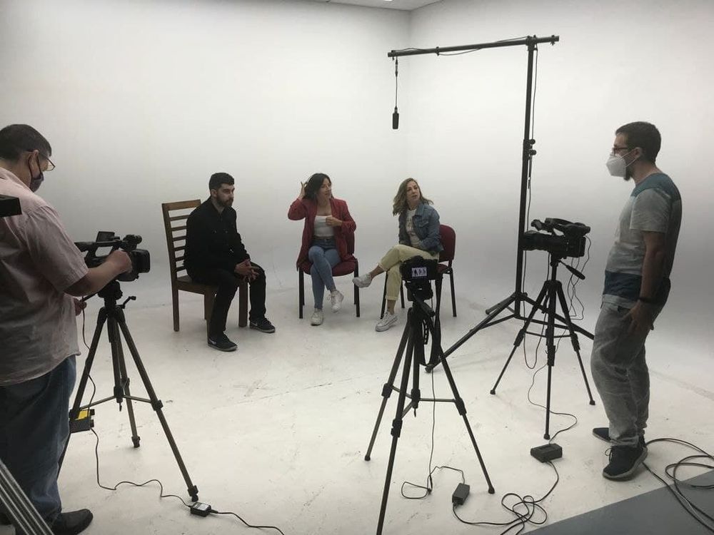 Grabando programa "Las entrevistas de Leganes" en el plato TVL 2021