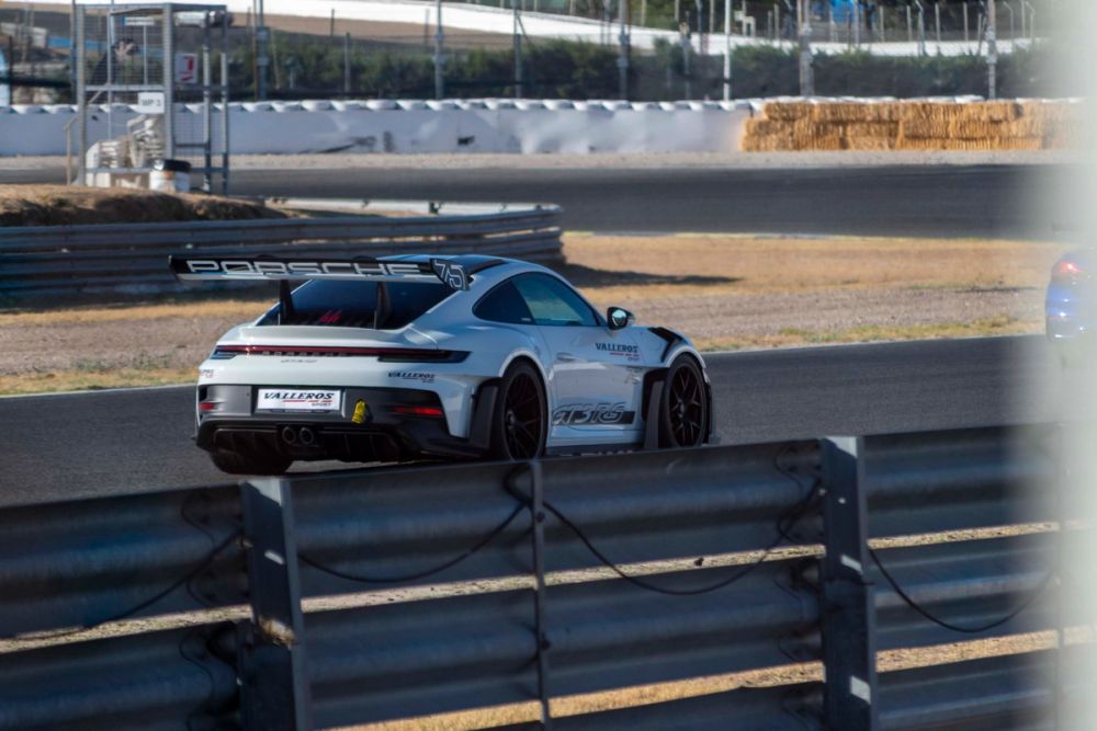 exhibición de coches en el circuito del jarama 19-09-2026