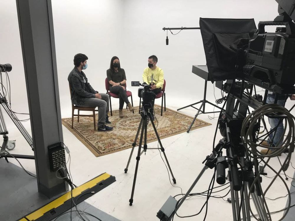 Grabando programa "Las entrevistas de Leganes" en el plato TVL 2021