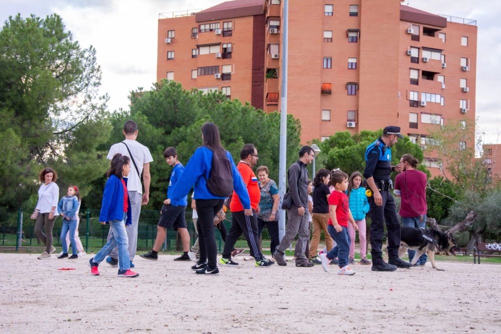 Formacion de perro policia 22-09-2019