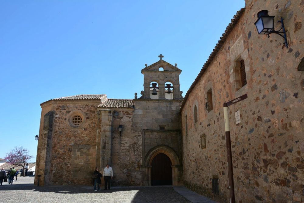 Caceres 2017