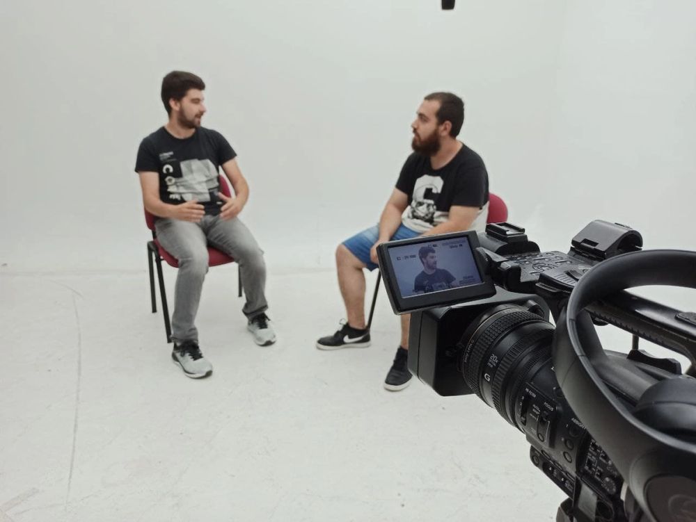 Grabando programa "Las entrevistas de Leganes" en el plato TVL 2021
