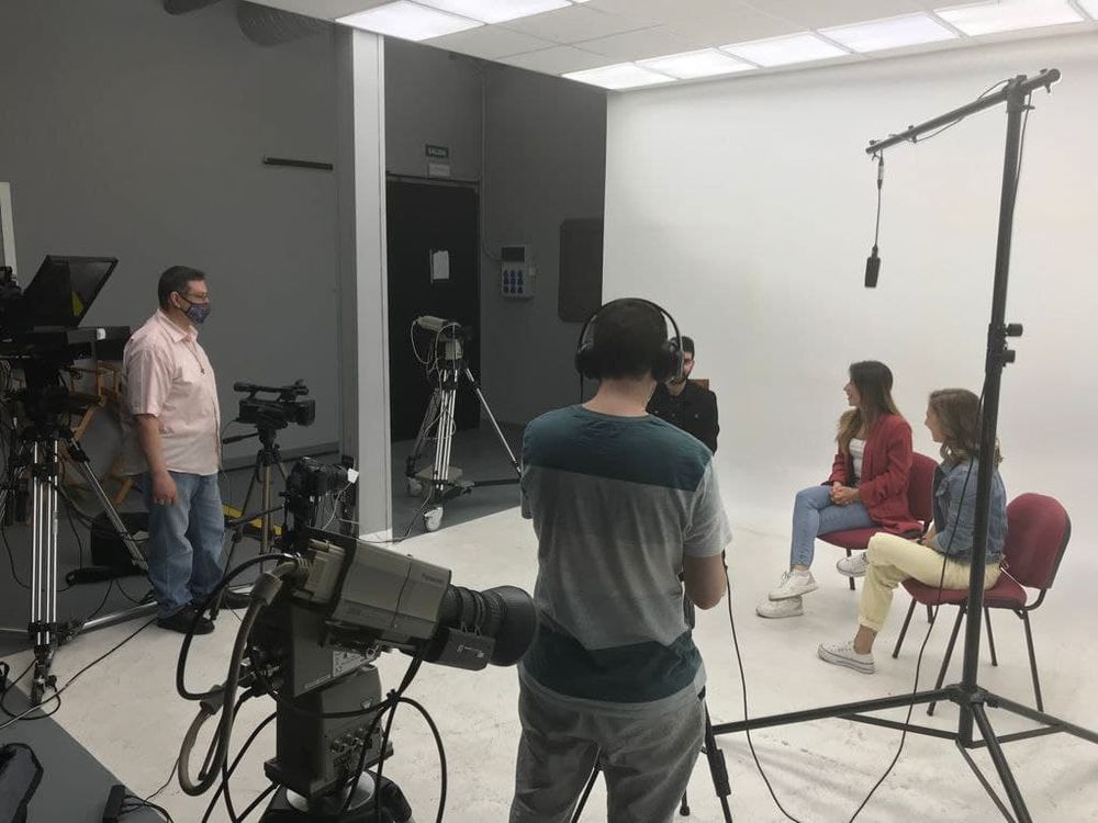 Grabando programa "Las entrevistas de Leganes" en el plato TVL 2021
