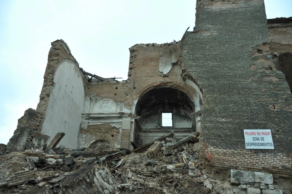 Iglesia de San Pedro Apóstol (parque Polvoranca (Leganes)) 30-08-2014