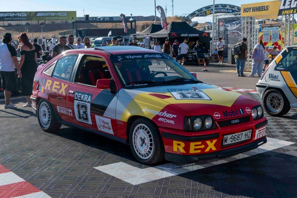 exhibición de coches en el circuito del jarama 19-09-2026
