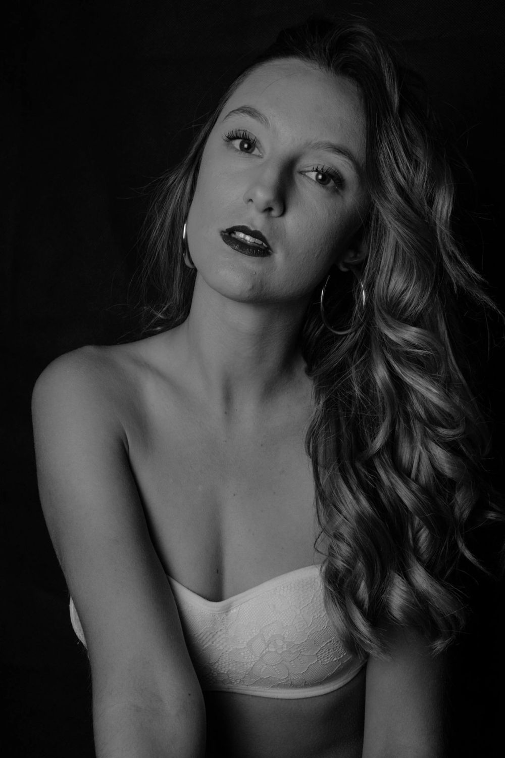 Natalie En Blanco y Negro 26-11-2018