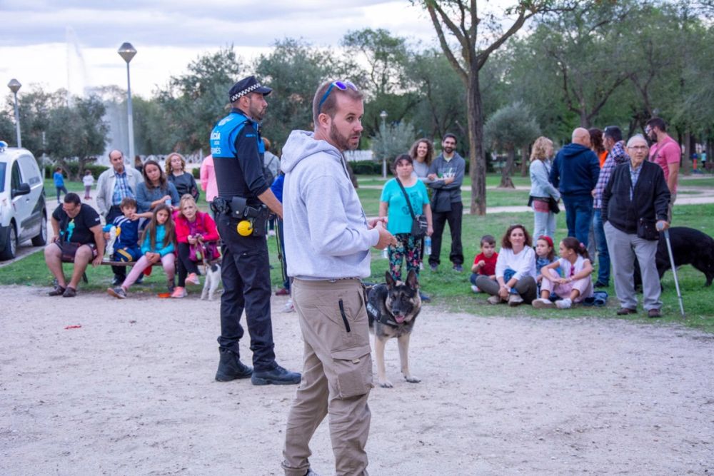 Formacion de perro policia 22-09-2019