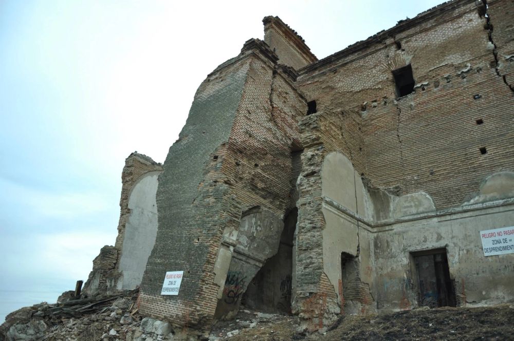 Iglesia de San Pedro Apóstol (parque Polvoranca (Leganes)) 30-08-2014