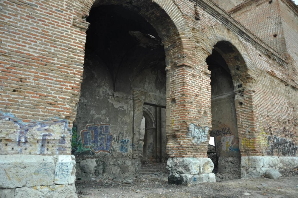 Iglesia de San Pedro Apóstol (parque Polvoranca (Leganes)) 30-08-2014