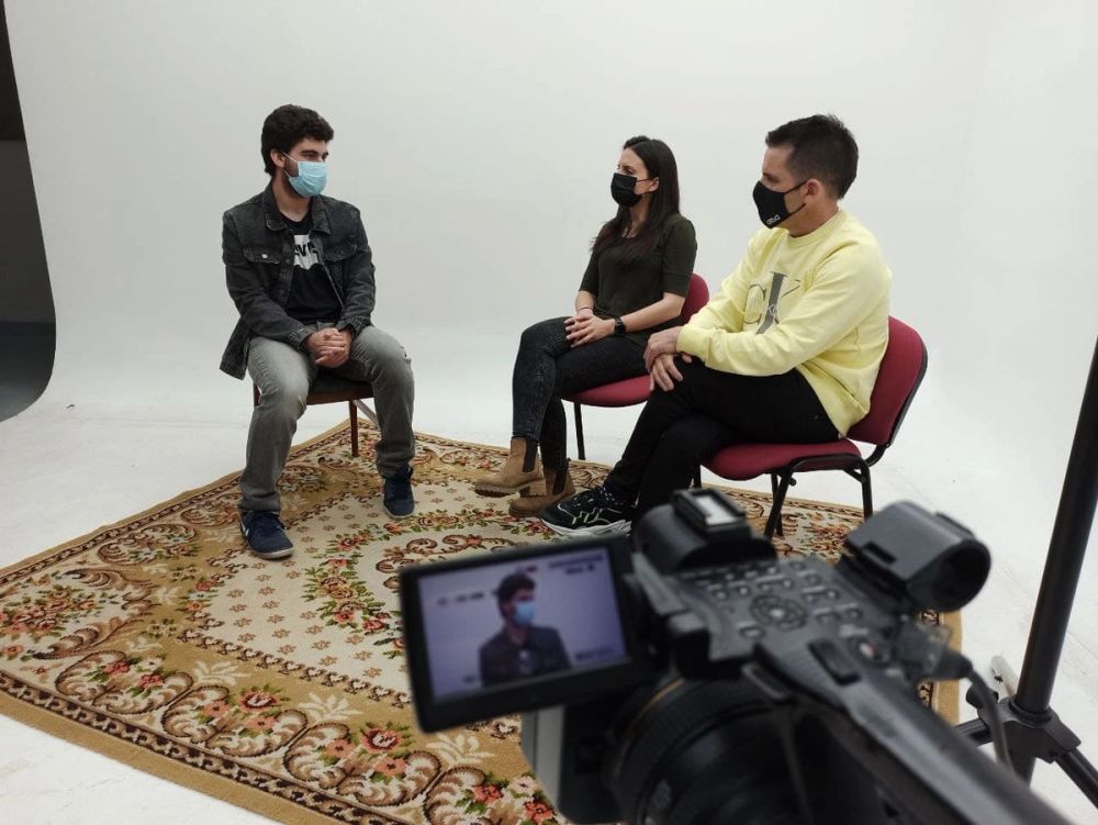 Grabando programa "Las entrevistas de Leganes" en el plato TVL 2021