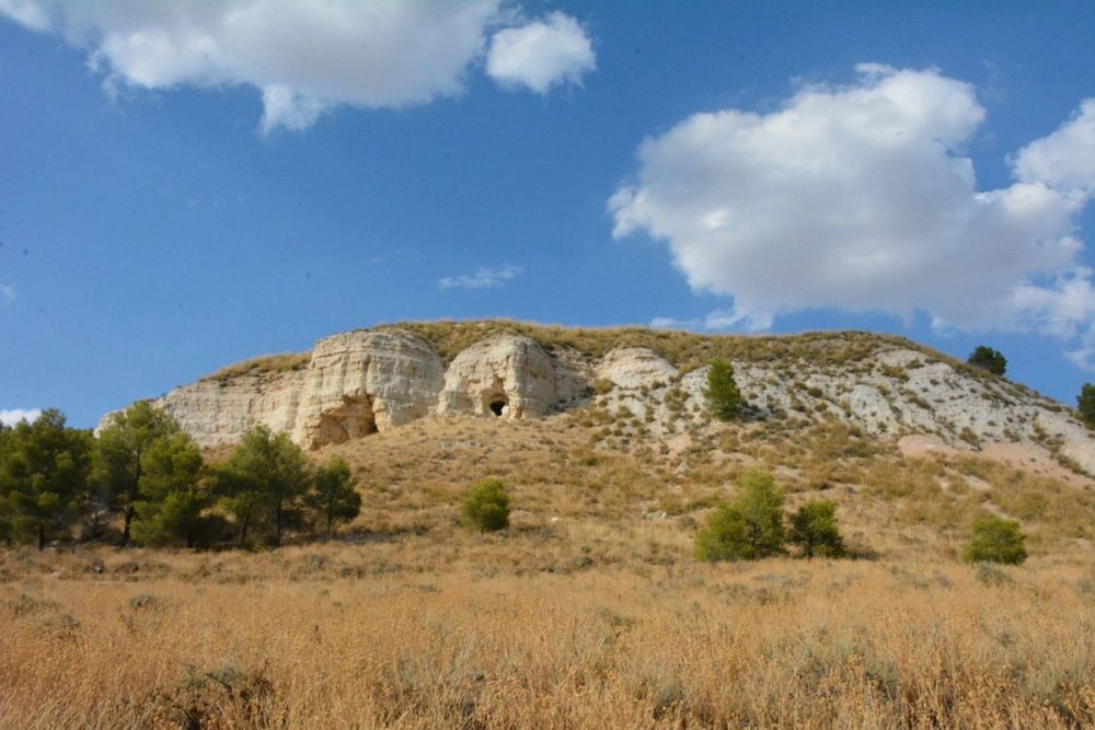 Cuevas del valle de Lillo 2020