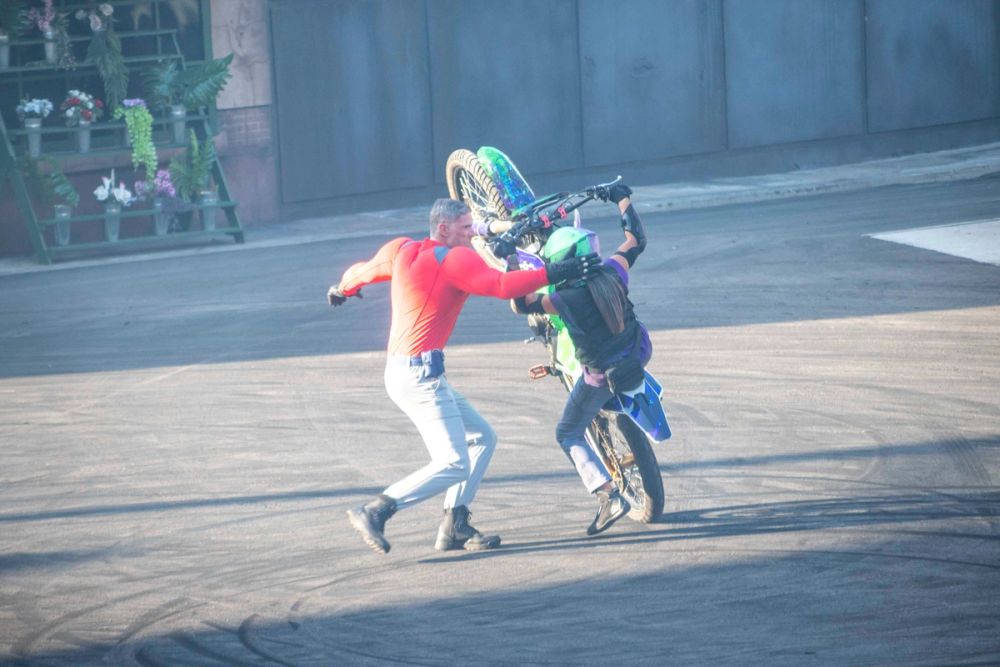 Espectaculo DC Super- Villains Stunt Show en parque warner  29-06-2026