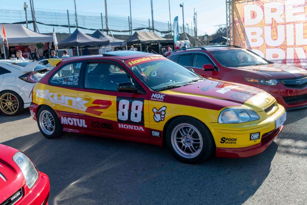 exhibición de coches en el circuito del jarama 19-09-2026