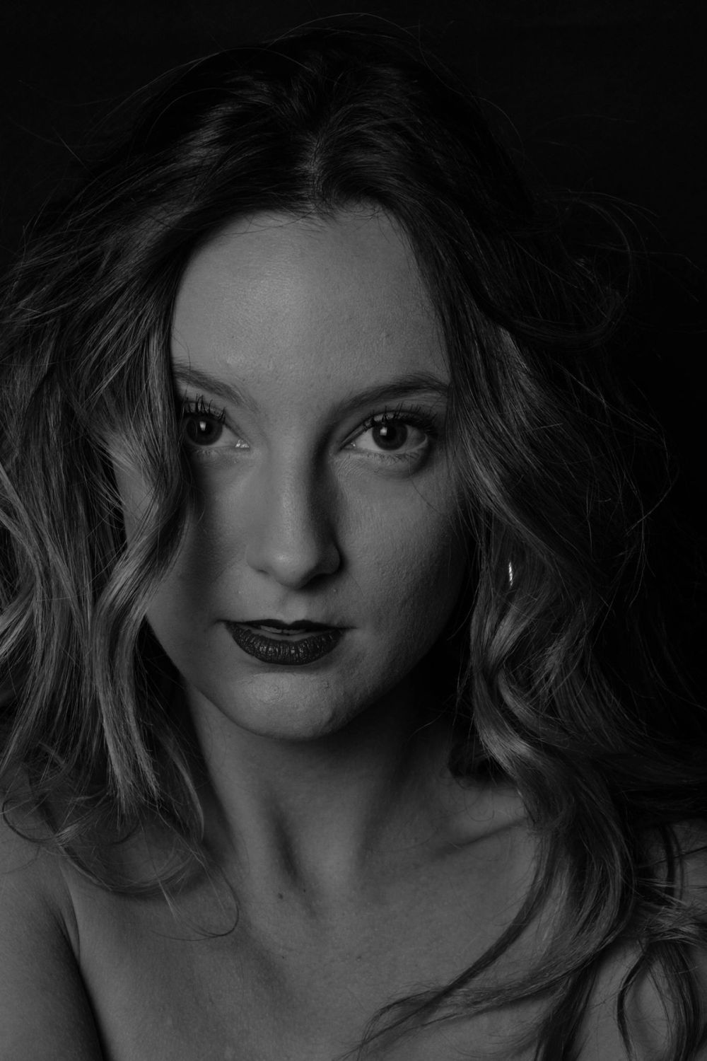 Natalie En Blanco y Negro 26-11-2018