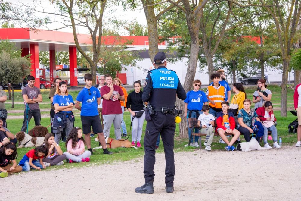 Formacion de perro policia 22-09-2019