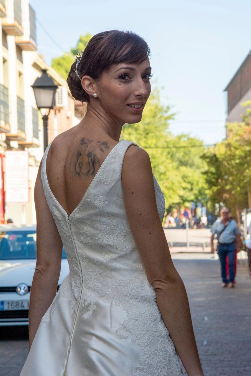 Vestidos de novia y novio 27-09-2019