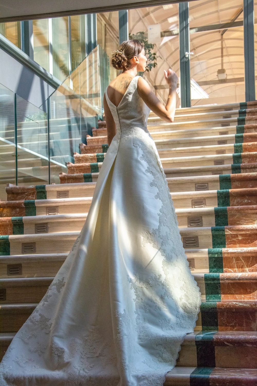 Vestidos de novia y novio 27-09-2019
