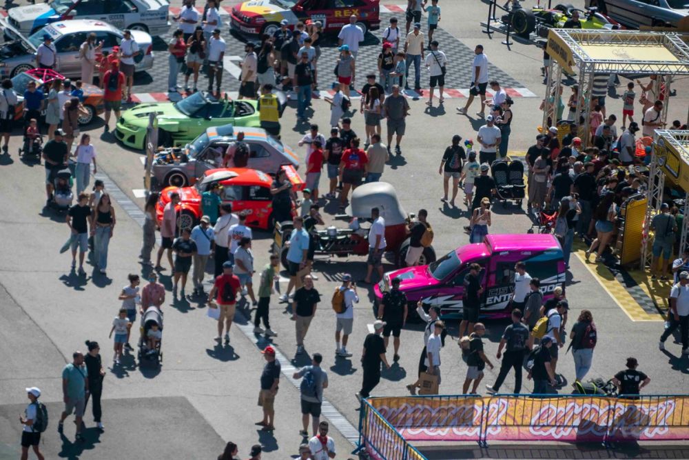 exhibición de coches en el circuito del jarama 19-09-2026