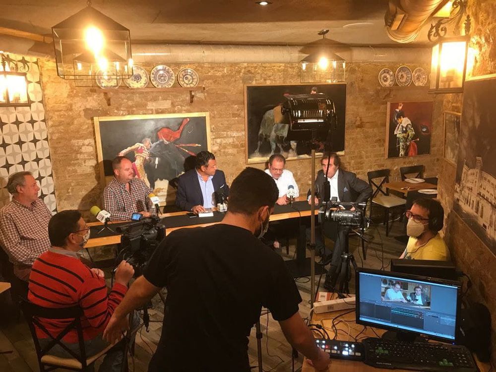 Grabando programa "la andanada del 5" temporada 2021
