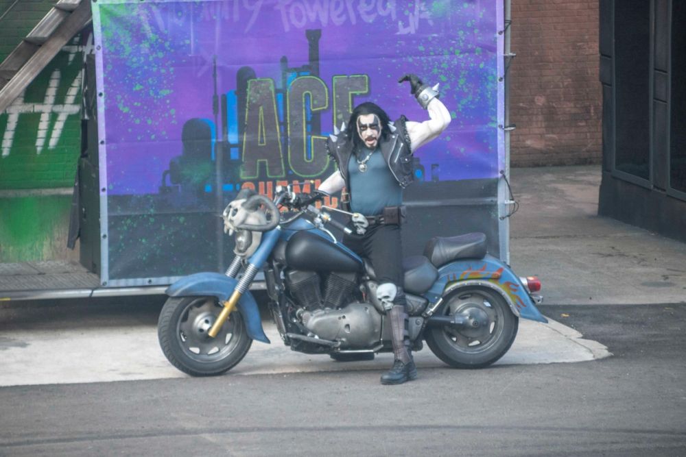 Espectaculo DC Super- Villains Stunt Show en parque warner  29-06-2026