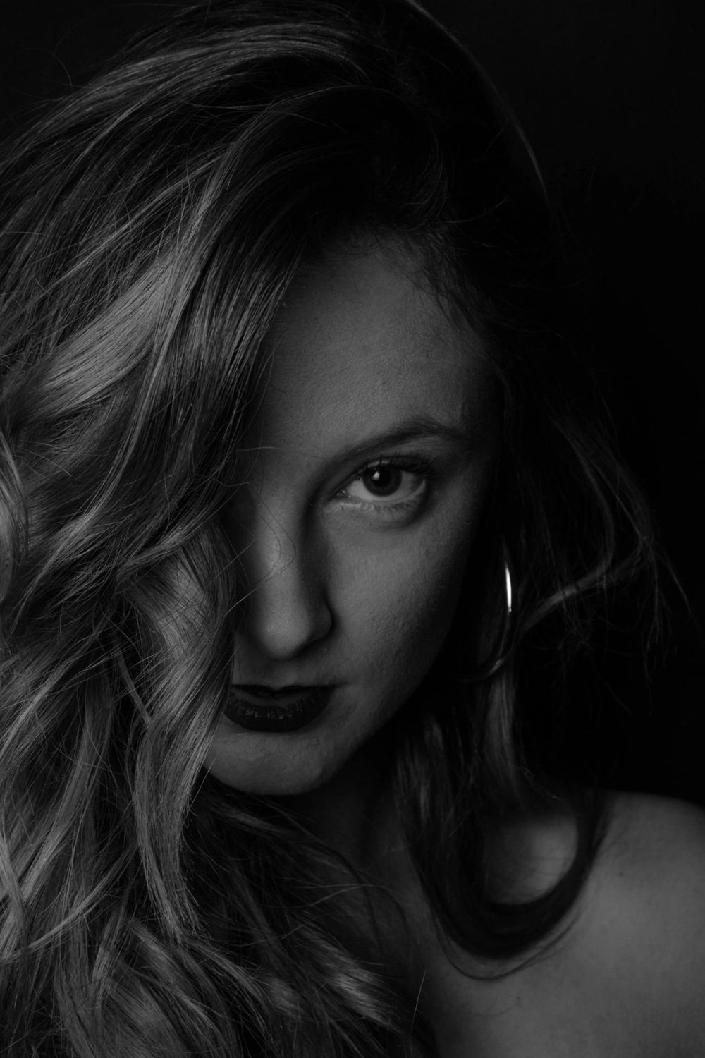 Natalie En Blanco y Negro 26-11-2018